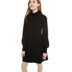 Mockneck point dress